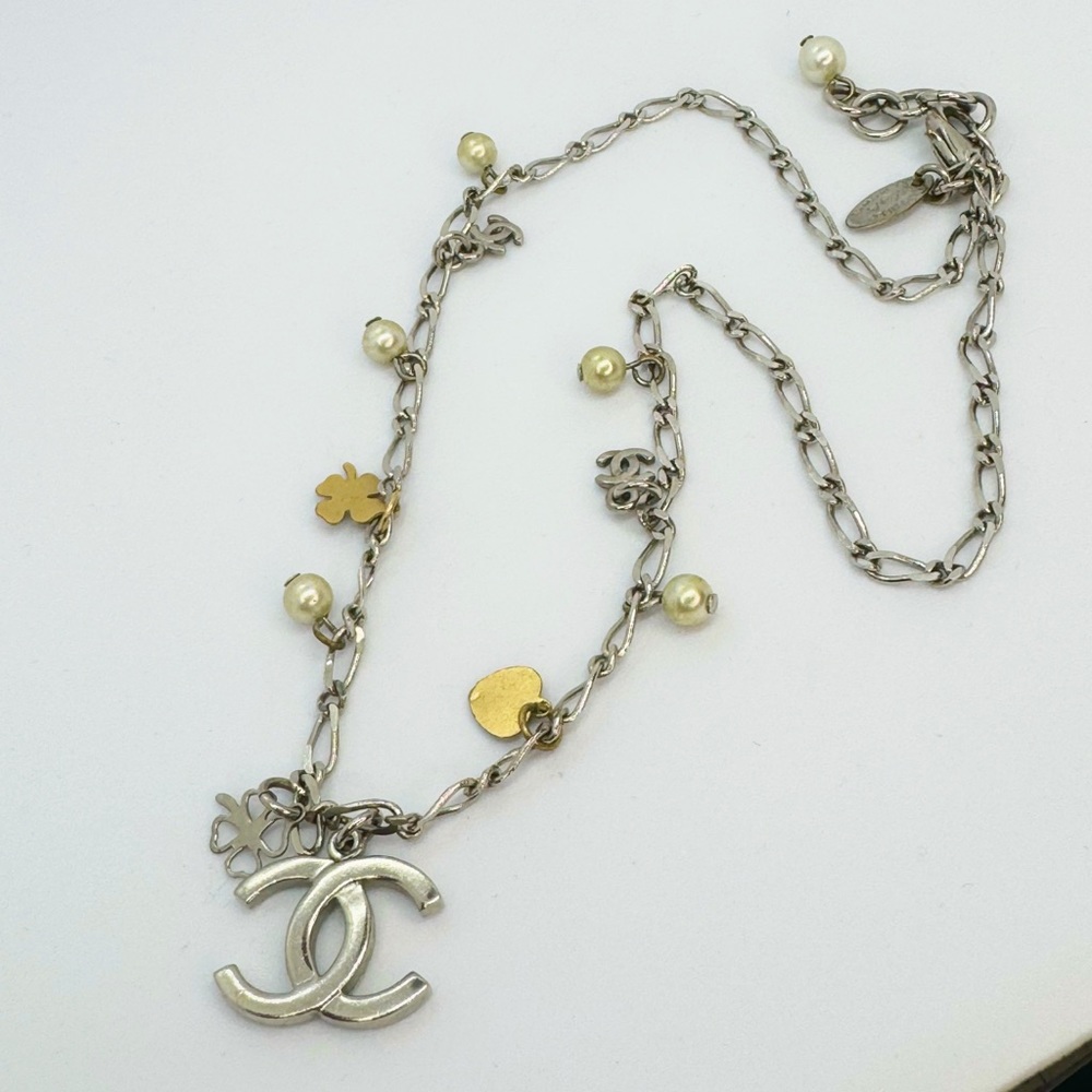 SOLD Chanel 2-tone pearl clover necklace, silver and gold gone